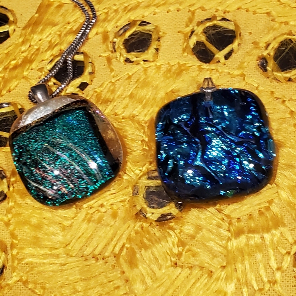 Murano Glass Pendant - Picture 4 of 6